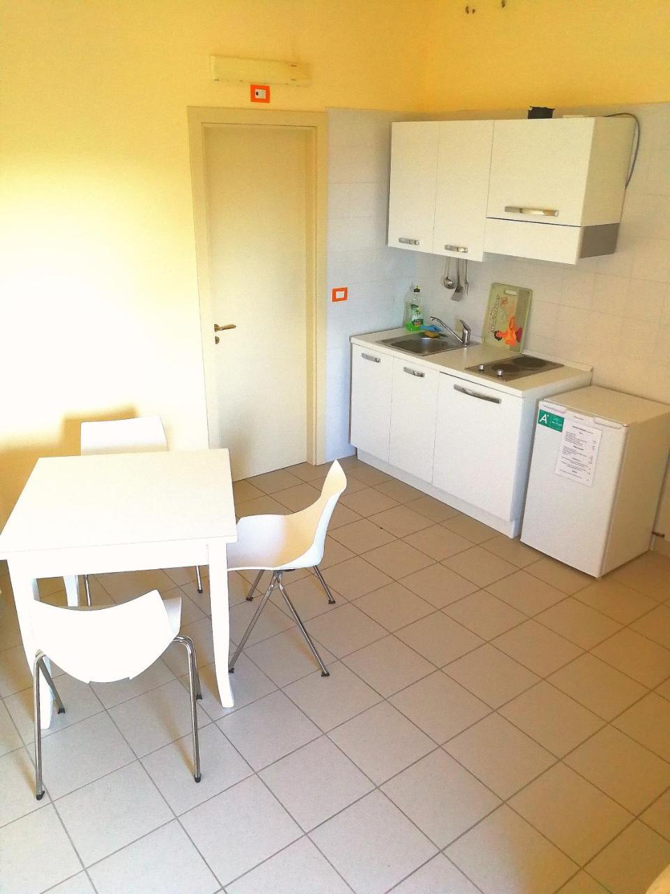 Basilicata Al Volo Hostal Brindisi Montagna